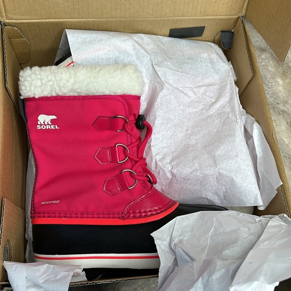 Sorel | Kids' Yoot Pac Waterproof Snow Boot in Bright Rose - Picture 3 of 16